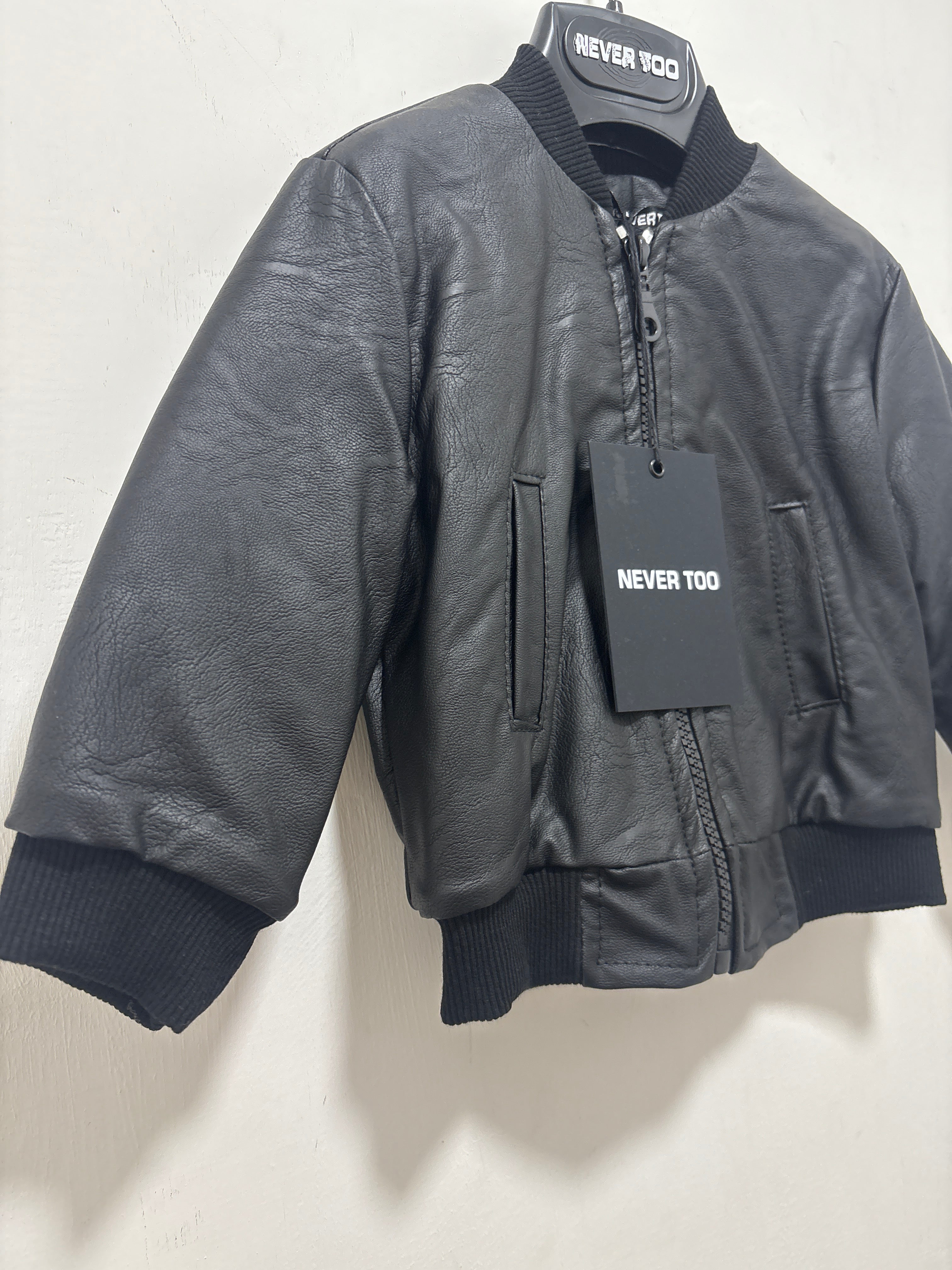 Giubbino in ecopelle Nevertoo