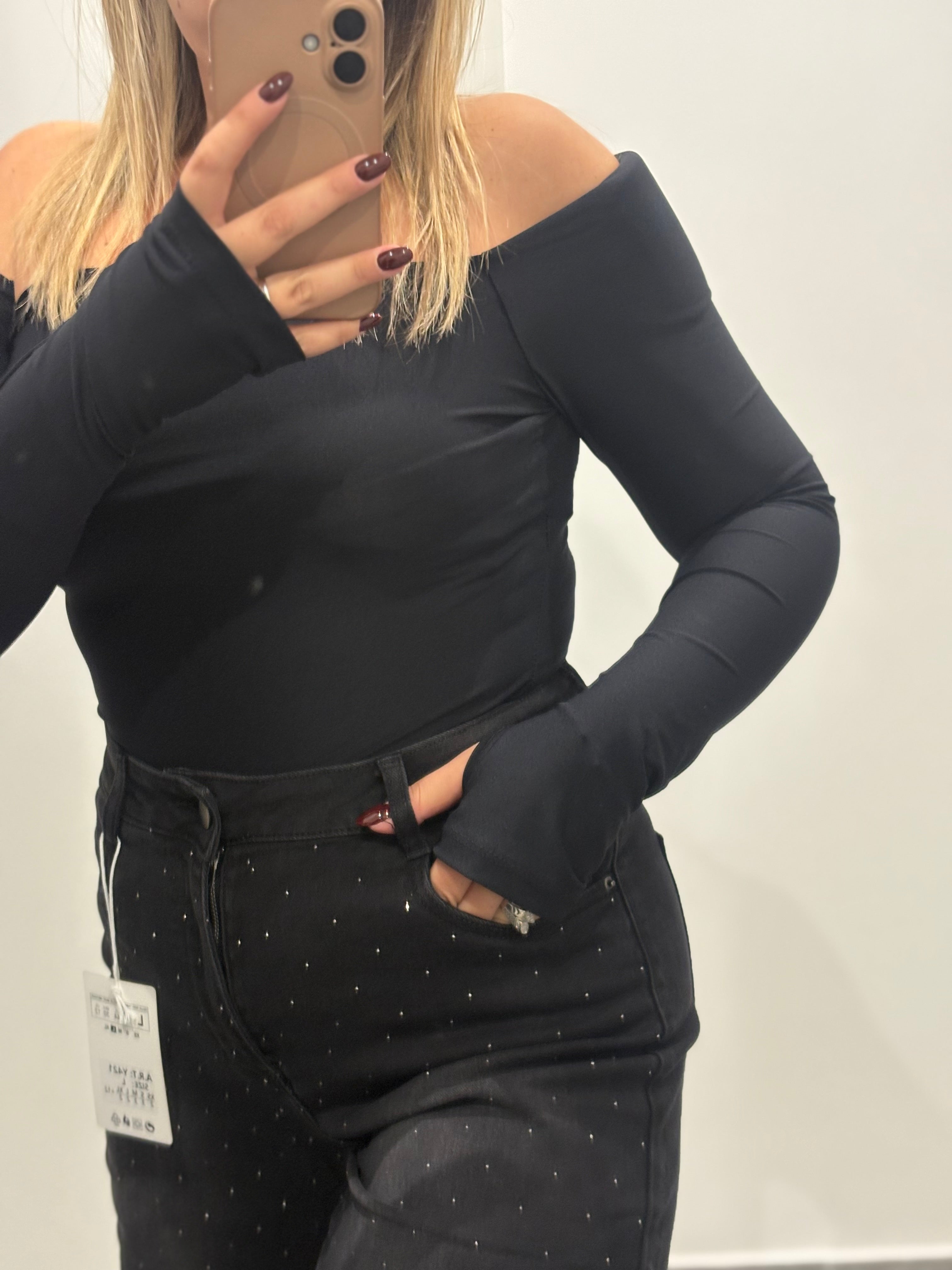 Body con spalla imbottita