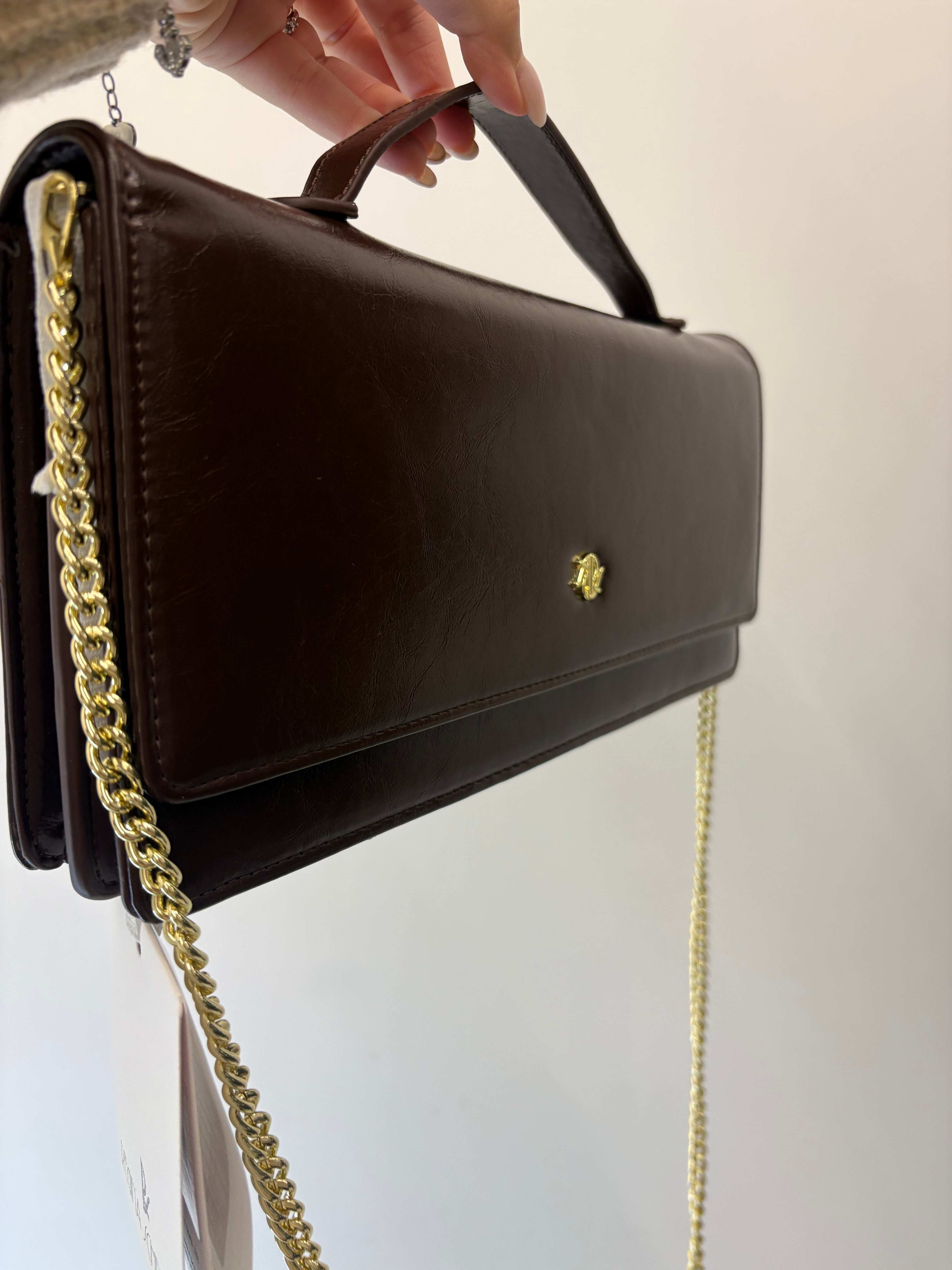 Borsa vintage in ecopelle a mano e con tracolla