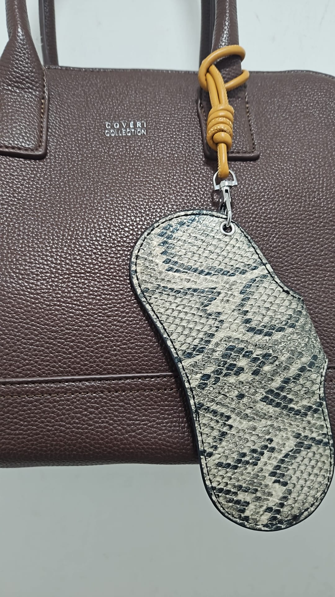 Borsa a mano in ecopelle – Coveri Collection con portachiavi