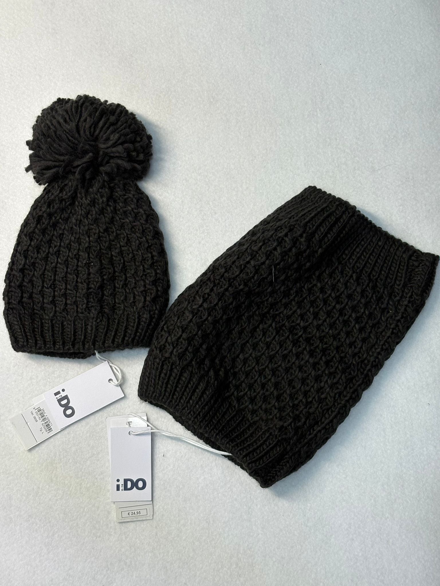 Completo ido collo e cappello