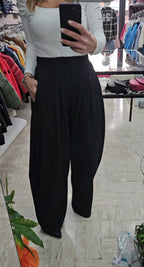 Pantalone modello balloon