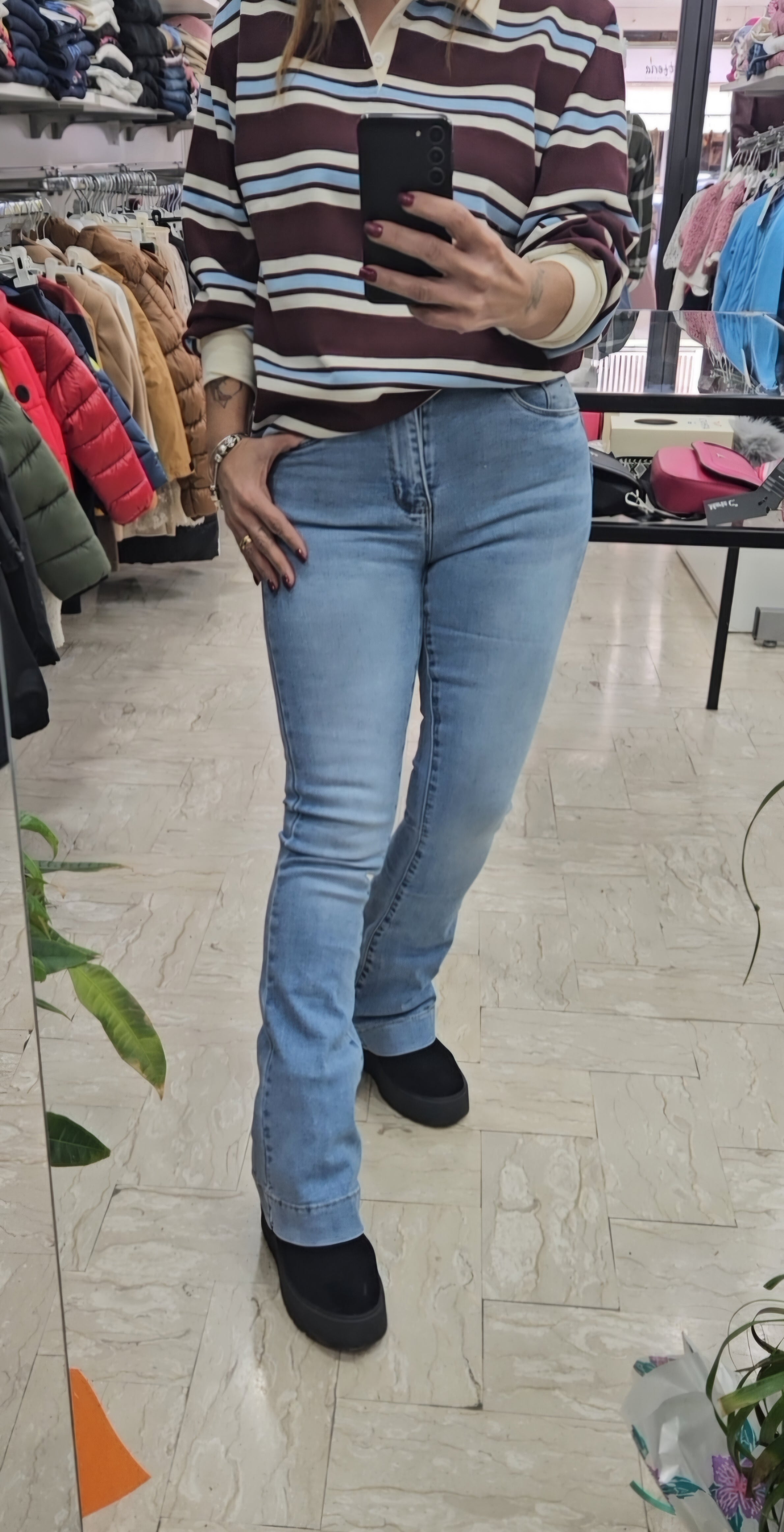 Jeans a zampa