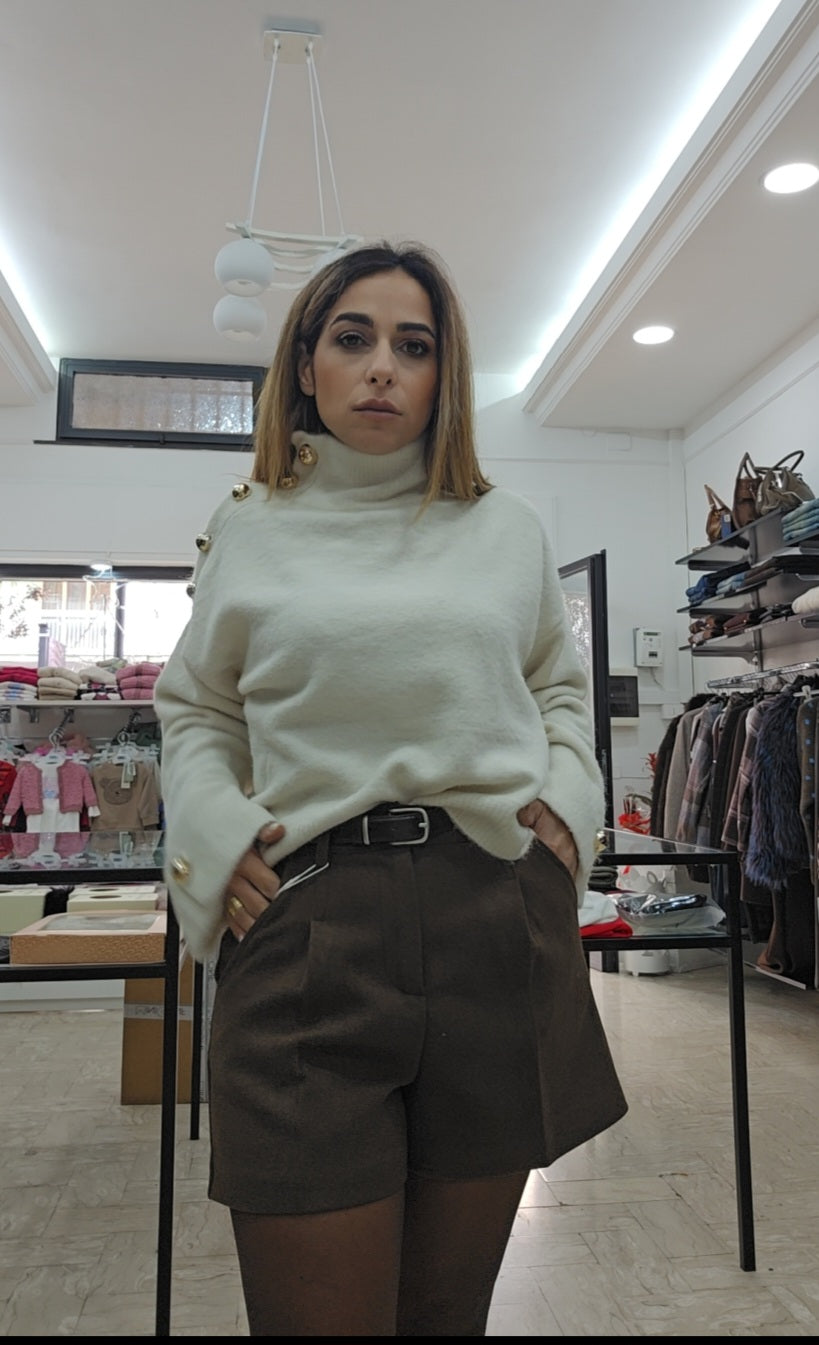 Pantaloncino con cintura